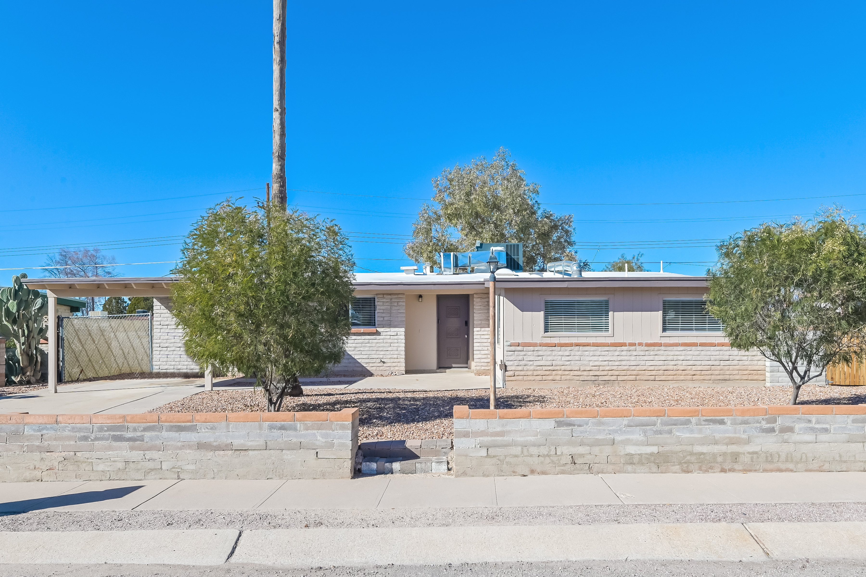 8467 E SHASTA DR TUCSON, AZ 85730